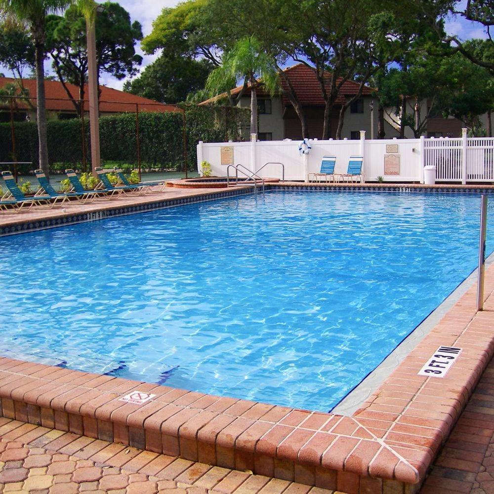 4330 Shorewalk Lakeview Condo Close To Img And Beach 브레던톤 외부 사진