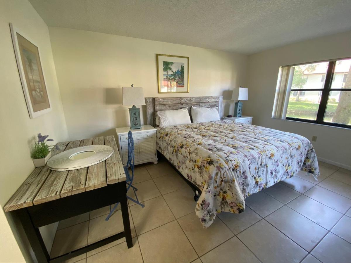 4330 Shorewalk Lakeview Condo Close To Img And Beach 브레던톤 외부 사진